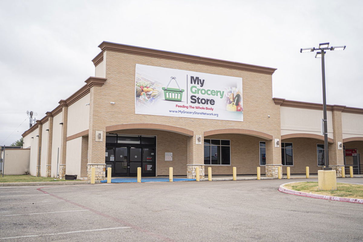 Is the City of Dallas going to save the Save-U-More grocery store in southern  Dallas?